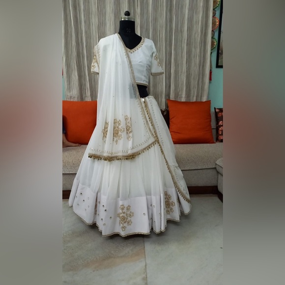 Chaniya Choli / Lenghna / Traditional Indian Choli - Picture 2 of 6